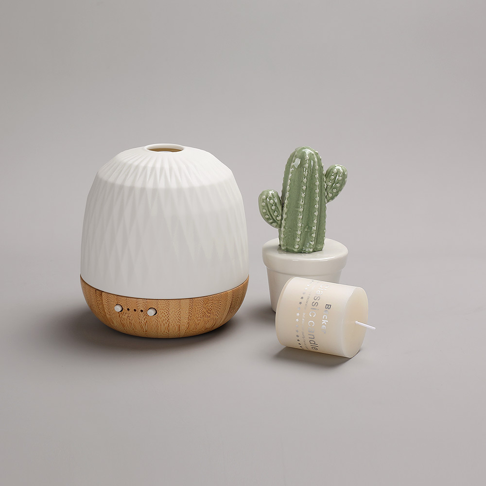 Luca-ECO_Friendly_Bamboo_Base_Ultrasonic_Diffuser_With_Warm_Yellow_Light-3.jpg Luca-ECO_Friendly_Bamboo_Base_Ultrasonic_Diffuser_With_Warm_Yellow_Light-3.jpg