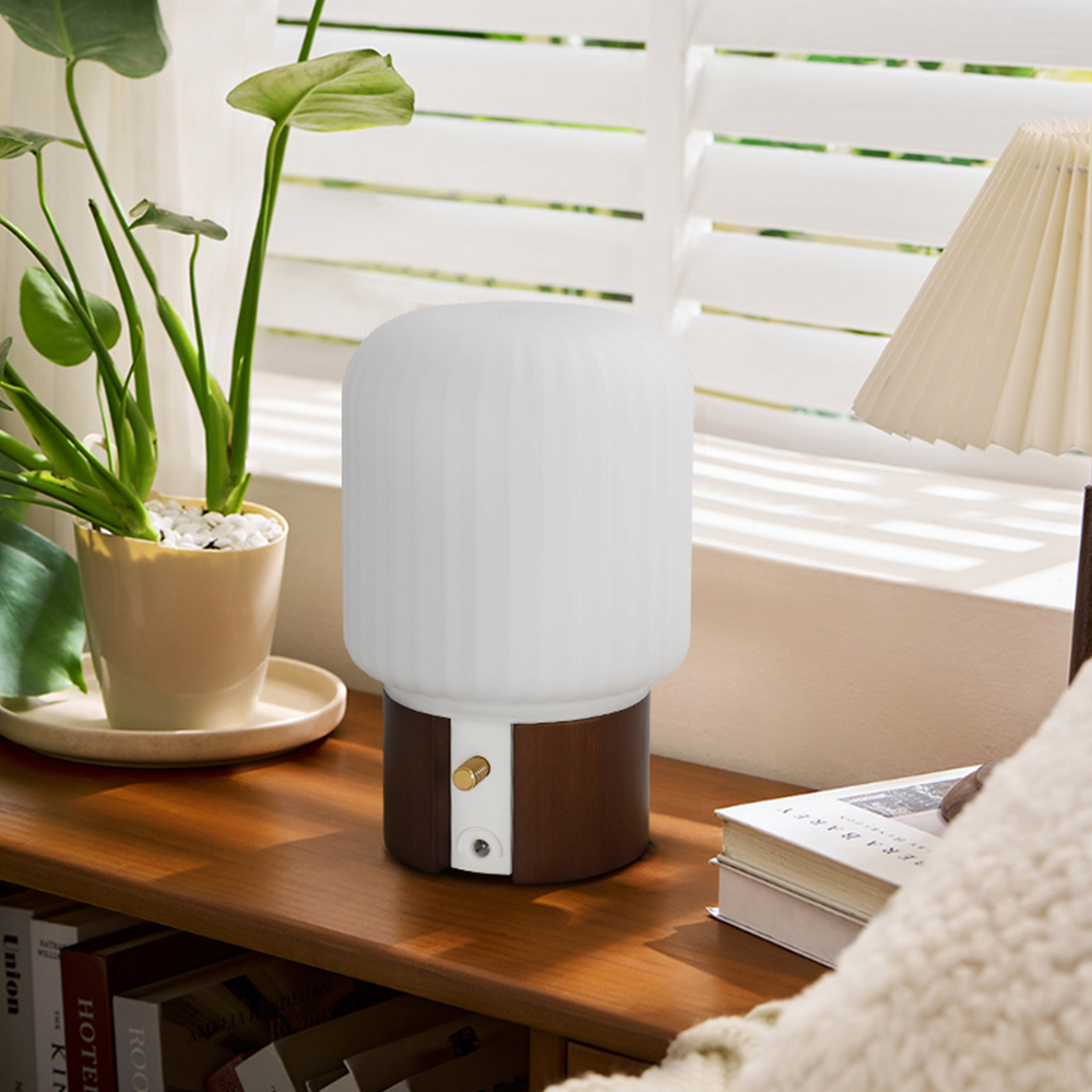 Finn-Glass_cover_ultrasonic_diffuser_with_dimmerable_light2.jpg Finn-Glass_cover_ultrasonic_diffuser_with_dimmerable_light2.jpg